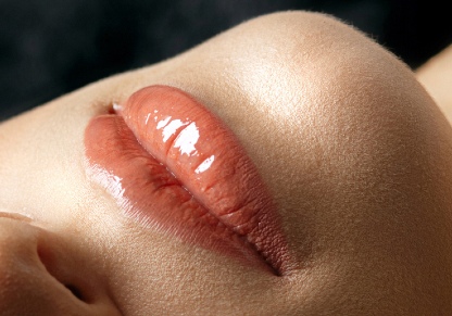 Permanent Lip Blush